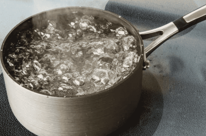 boiling water to kill bacteria