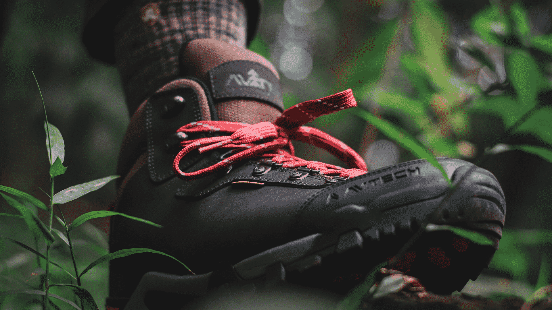 Why Do Hiking Boots Have Red Laces? Red Laced Hiking Boots Explained ...