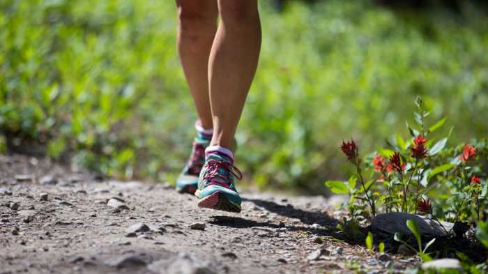 differences between trail runners and road running shoes